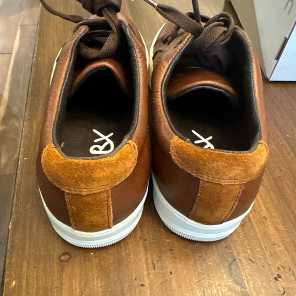GBX Men's Leather Brown Sneakers - Picture 5 of 9